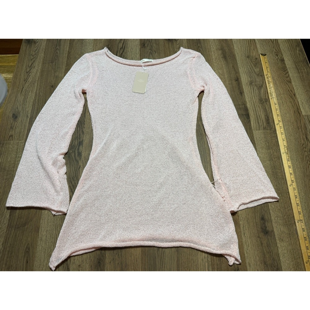 Aralina Shirts Women's Size Medium Pink Long Flared Sleeve Boat Neck NWT